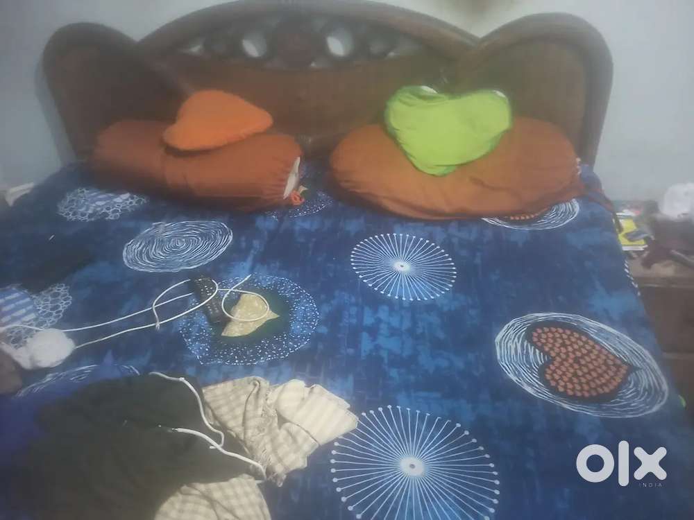 Box bed in good condition