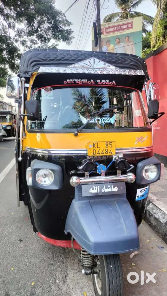 APE CALSSIC AUTO FOR RENT