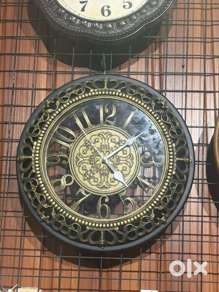 Vintage wall hanging and table clock available