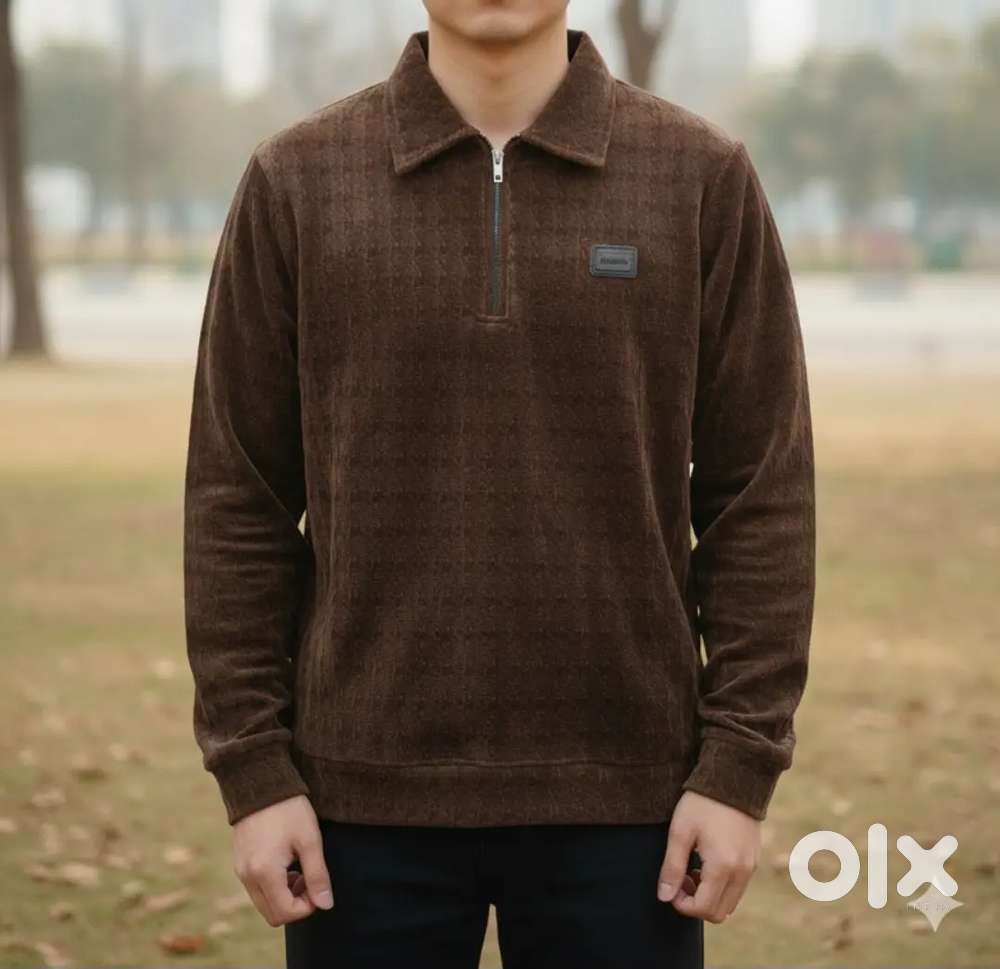 स्टाइलिश वेलवेट मेन्स स्वेटशर्ट।