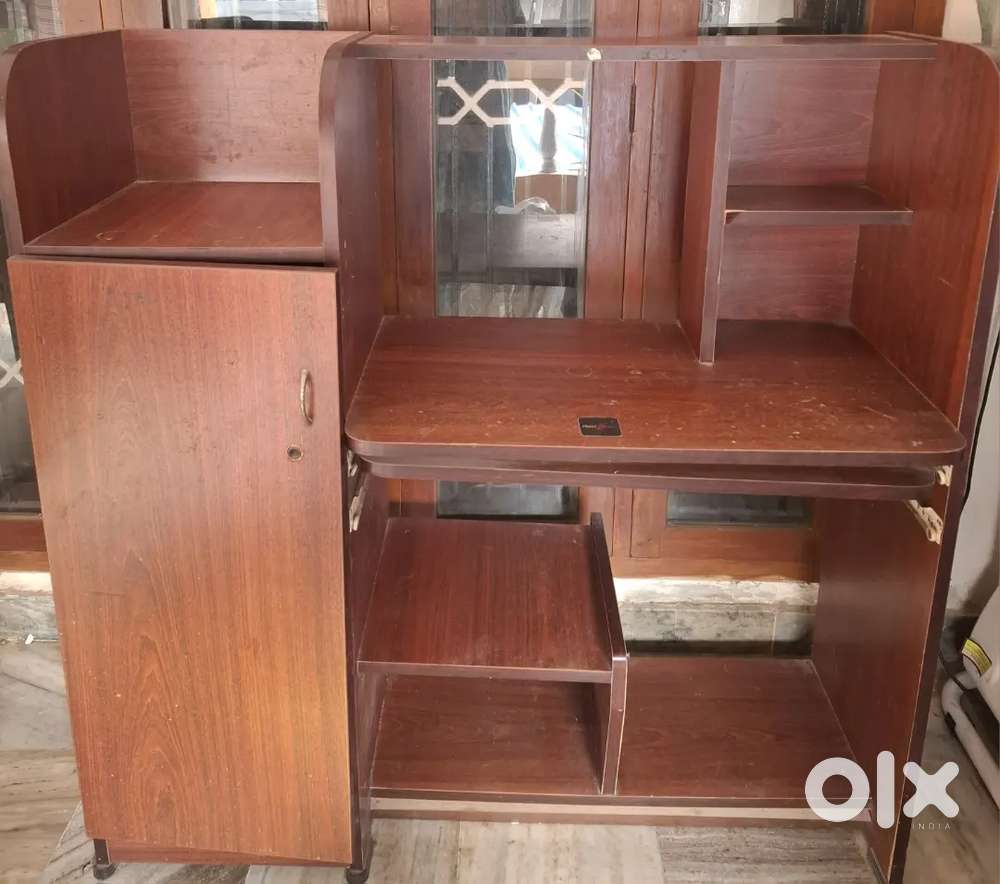 Computer table and I walk