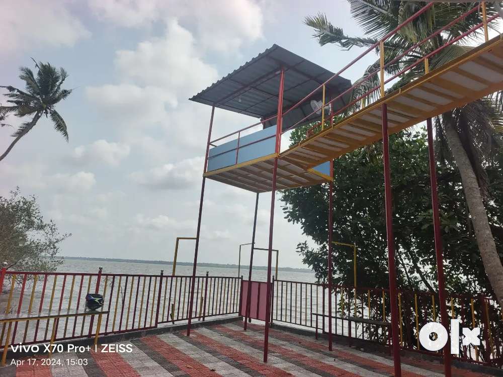 Water front house for sale in udayamperoor