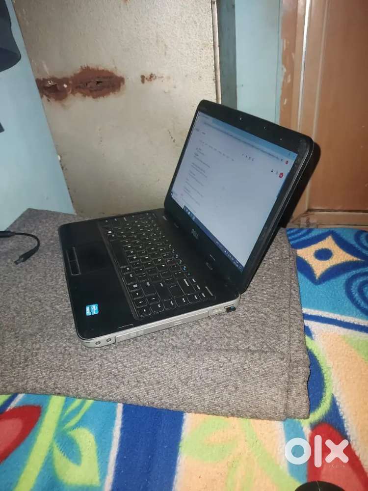 Dell laptop 8gb 290gb HDD