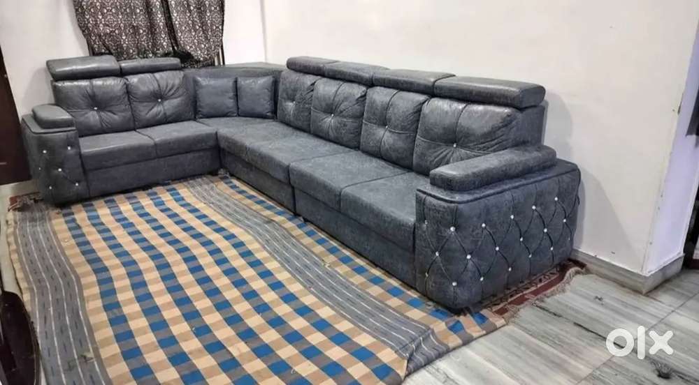 Luxury model with adjustable headrest only in Starf furniture