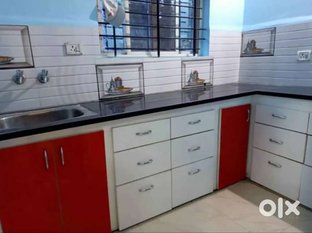 2bhk frist floor house only for family