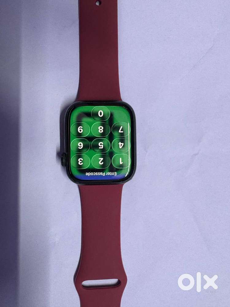 Apple Watch Series 7 — 45 mm GPS + Cellular (Black)