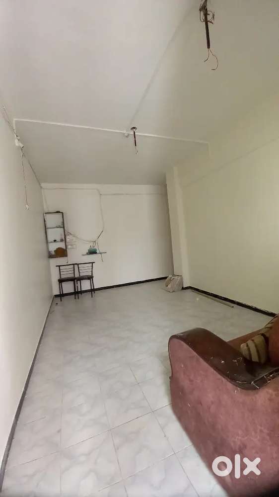 1 bhk मोठ्या साईज चा फ्लॅट भाड्याने देणे कामटवाडा नियर त्रिमूर्ती चौक