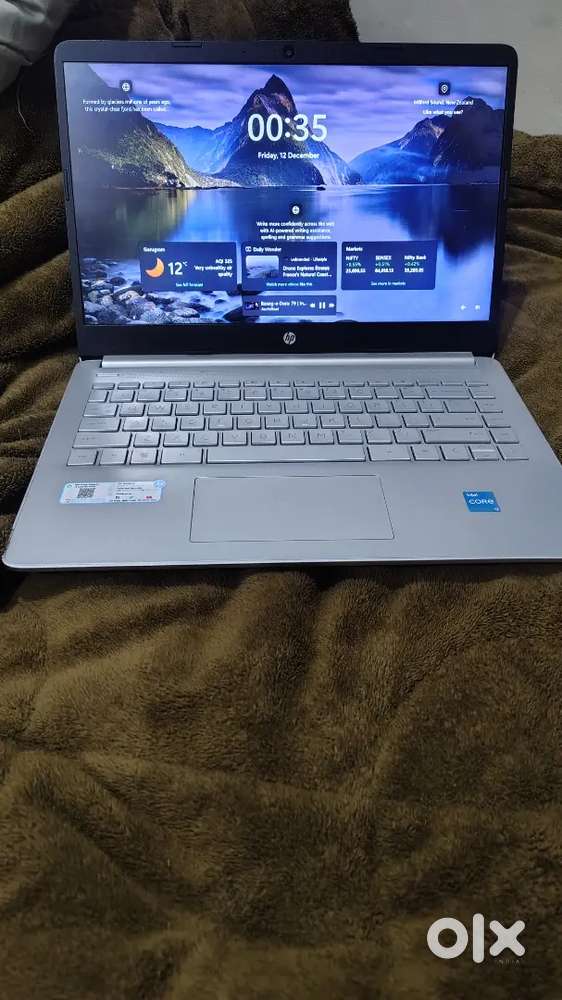 HP 14s Laptop