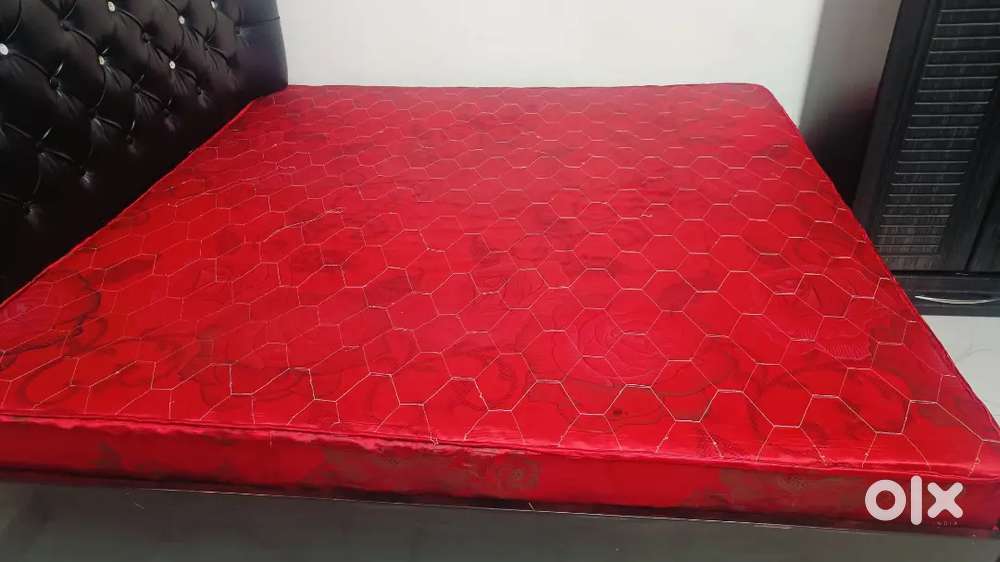 King Size mattress 72x72x6 single piece