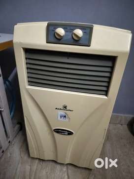 Kelvinator 30 L Room/Personal Air Cooler  - White
