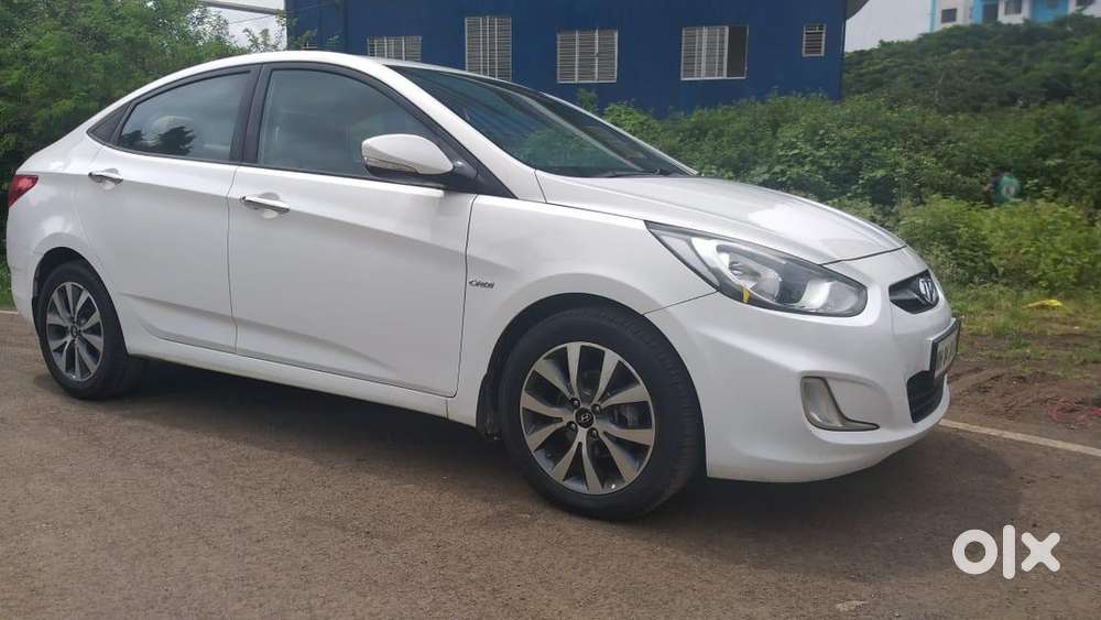 Hyundai Fluidic Verna Diesel SX top model