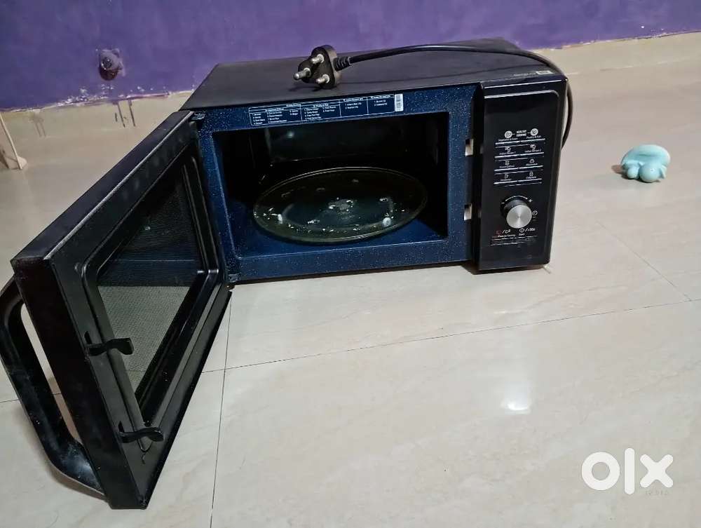 Samsung oven in very good condition