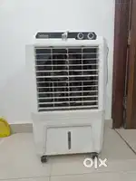Hindware 45L cooler