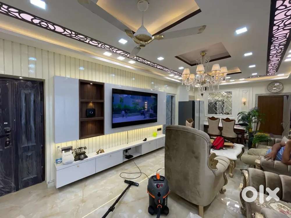 interior designer and decorator for home and office