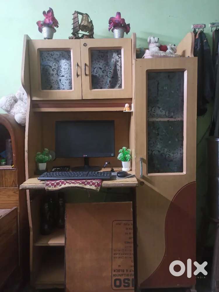 Computer Table