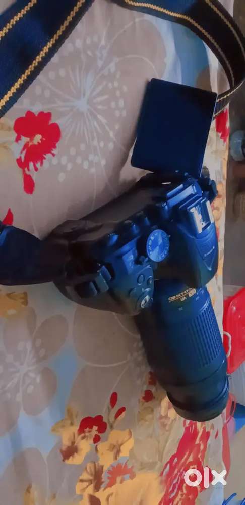 DSLR camera
