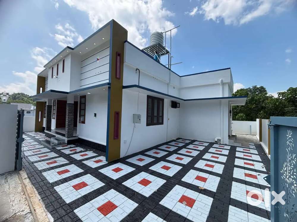 Budget home @ POTHENCODE santhigiri