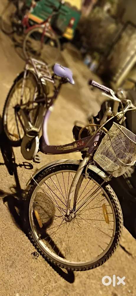 Miss gold ladies cycle