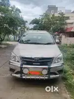 Toyota Innova 2013 Diesel Well Maintained new 4tyres