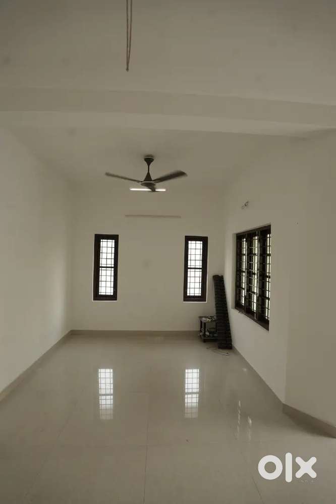 Room for rent in Kinfra Film and IT park