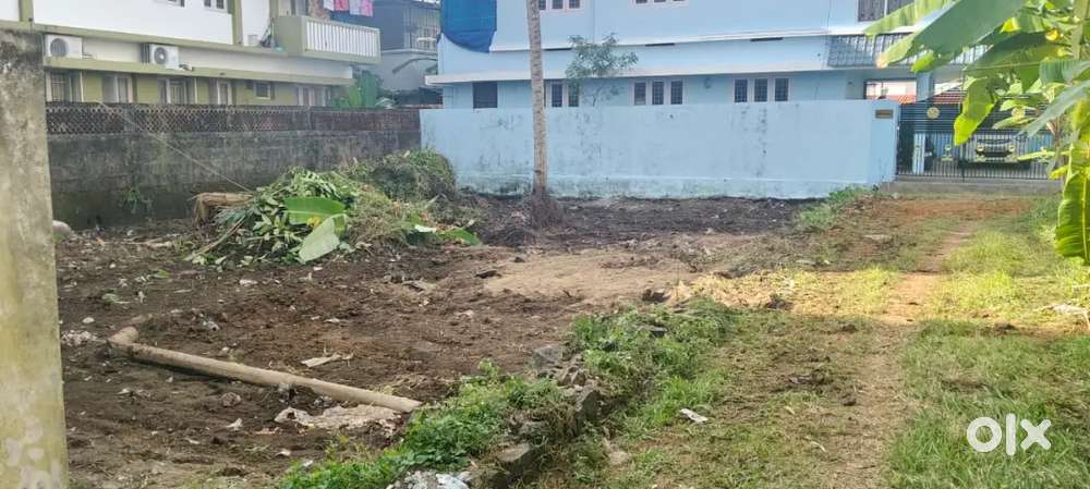 CHANGAMPUZHA PARK 5CENT PART /FULL