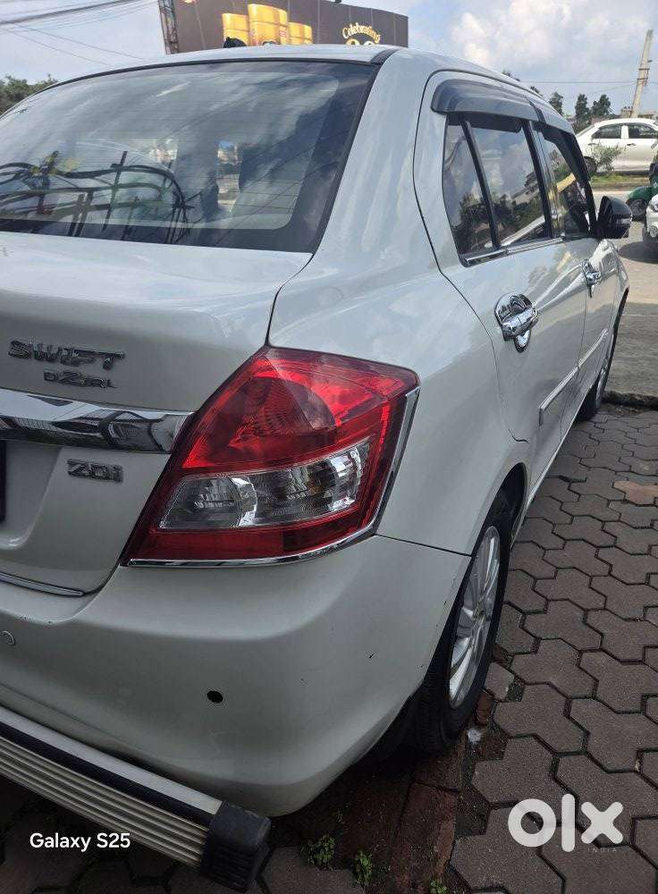 Maruti Suzuki Swift Dzire ZDI + MT, 2017, Diesel