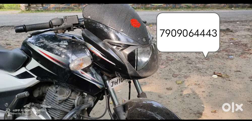 Bajaj pulsar 150 cc first owner black and white
