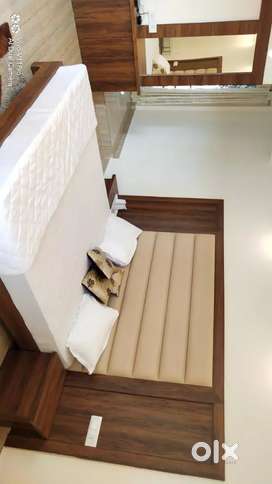 18 rooms+ restaurant + bar available on lease