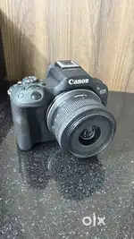 Canon Eos R50 Vlogging DSLR camera