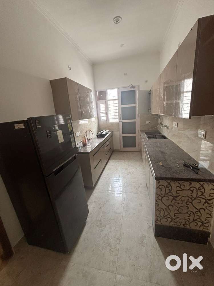 3bhk fully furnished and semi furnished