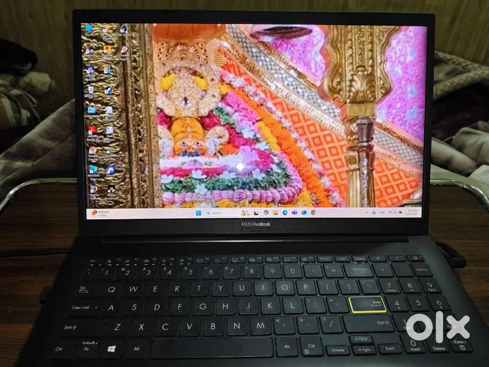 Asus vivobook laptop