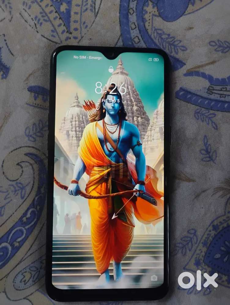Realme 3. RAM 3 GB,  ROM 32GB