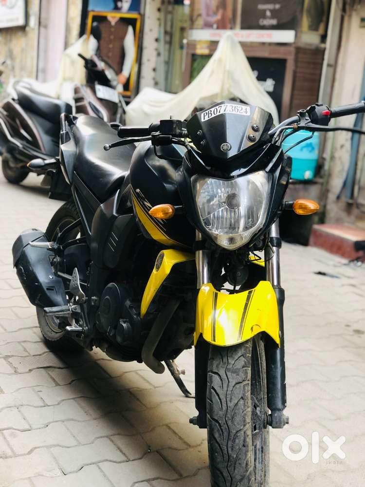 Yamaha FZ 2010 model