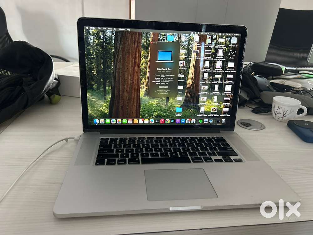 MacBook Pro 15inch with Os sequoia 15.6