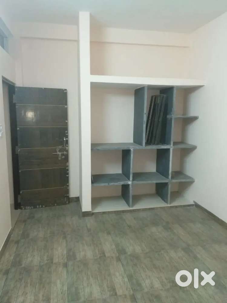 Gorakhpur furnished 1 single room letbath bed almirah geyser rent 6000