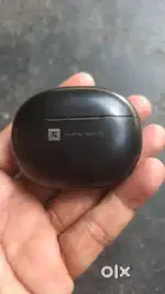 Realme earbud( 8month )