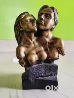 Girl boy statue