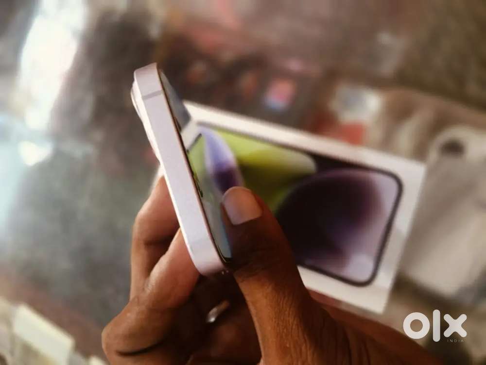 Mobile shop p girl ki jarurat hai