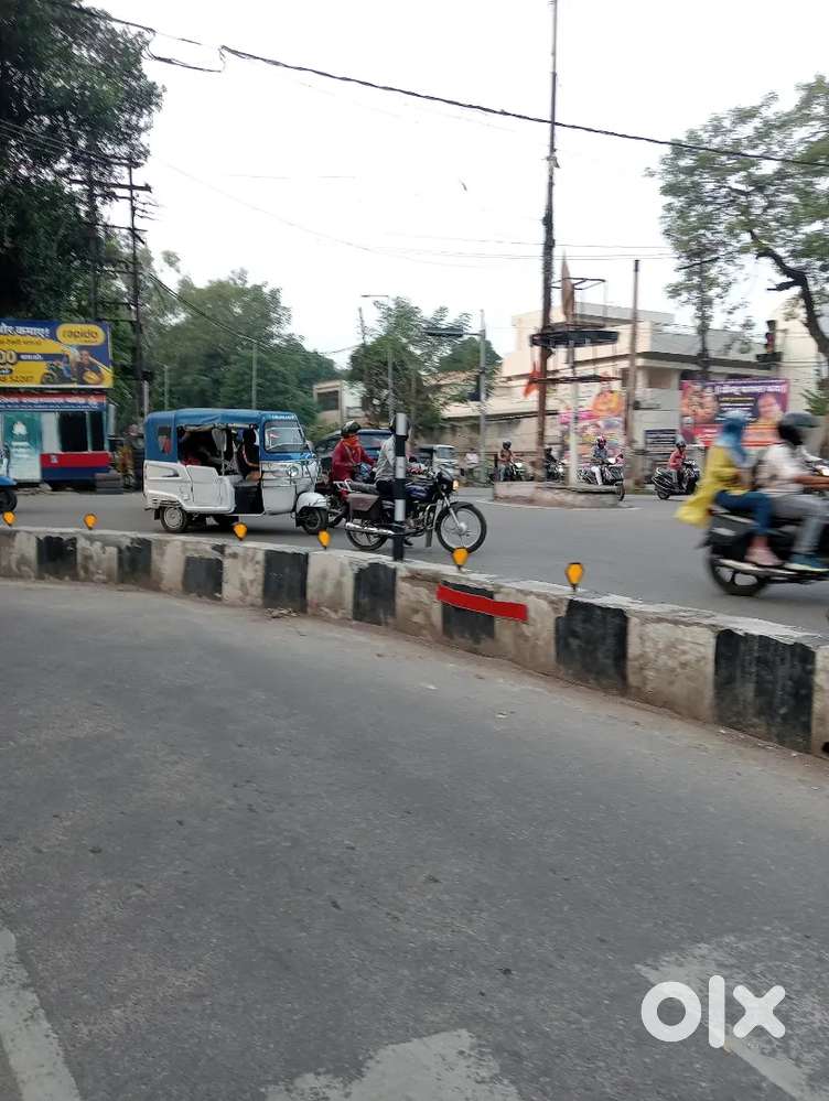 Main road kapurthala par ground floor ka .