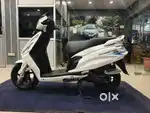 Maestro 2017 now available at aradhana automobiles bhikhanpur Muz