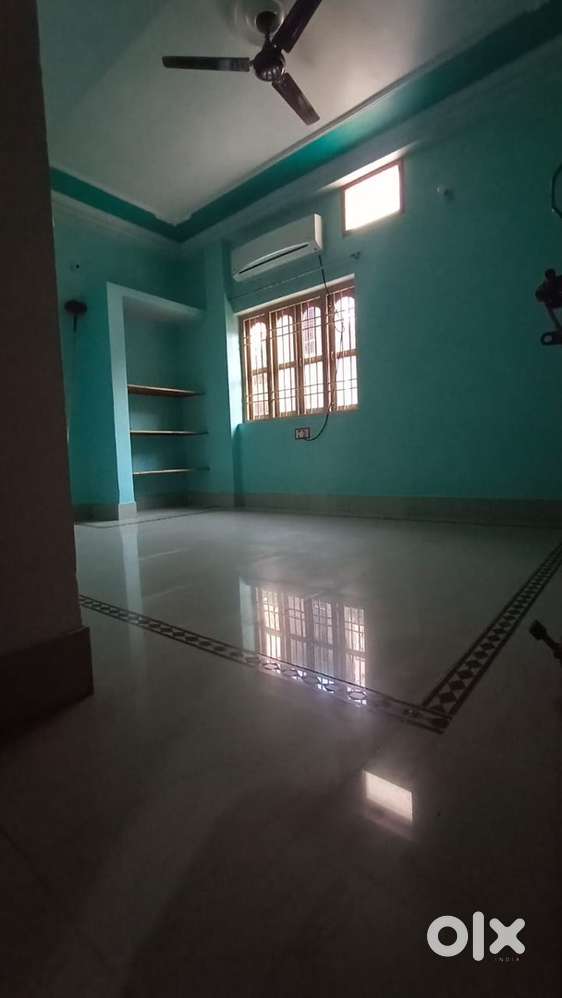 2BHK FLAT FOR FAMILY