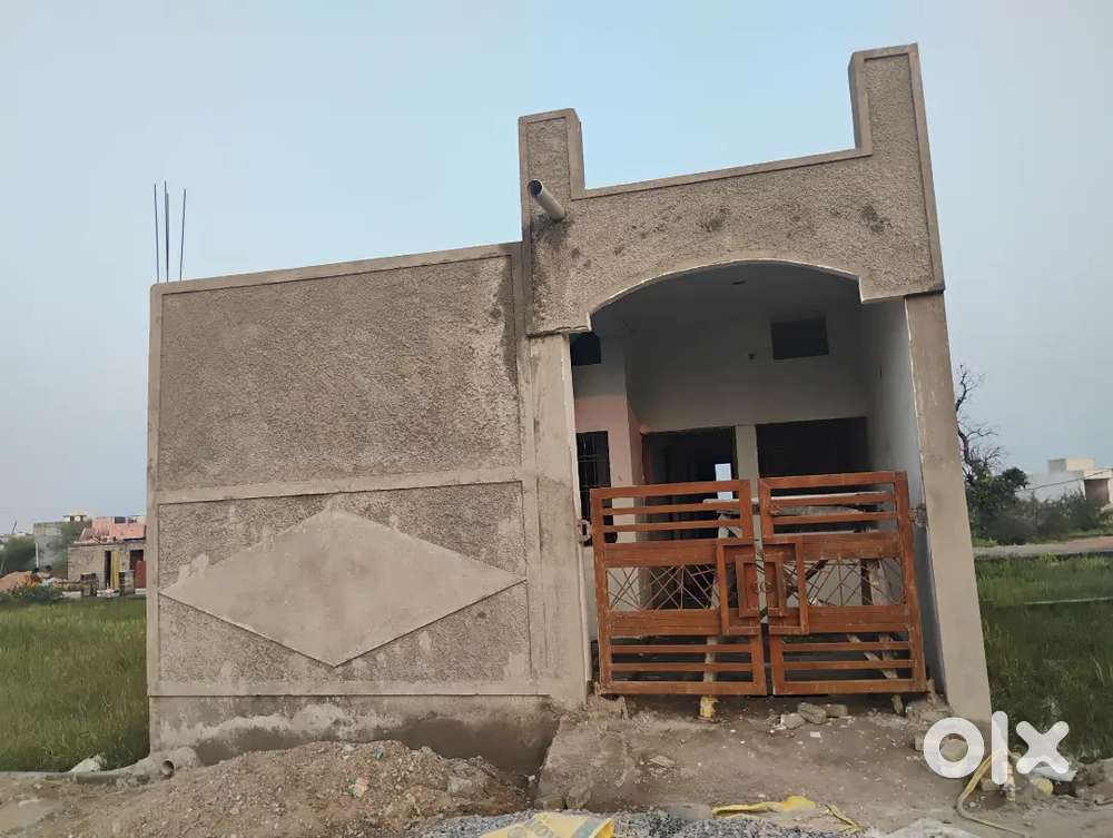 Newly made house for sale only painting and tiles are pending