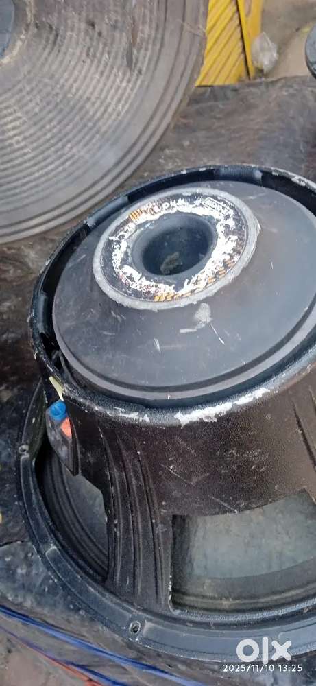 1200 watt ispikar 18,,inch  adiox 2 pc