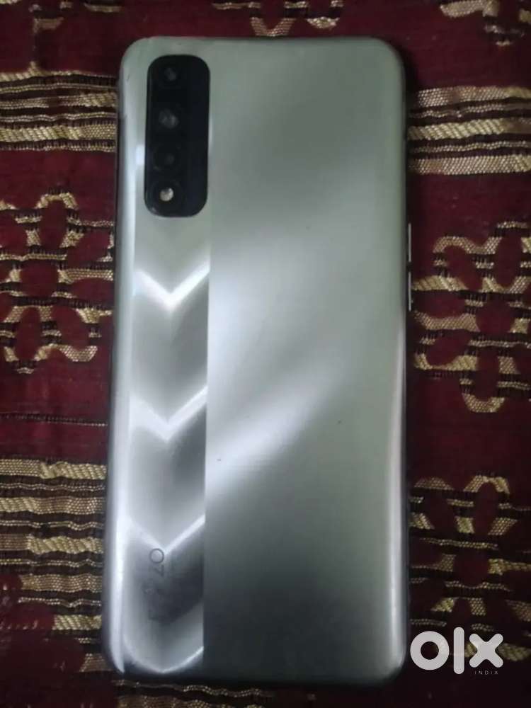 realme narzo 30