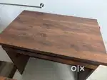 Computer table