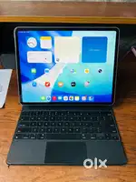 iPad Air M2 ,  13 inch 256  GB WIFI+Cellular