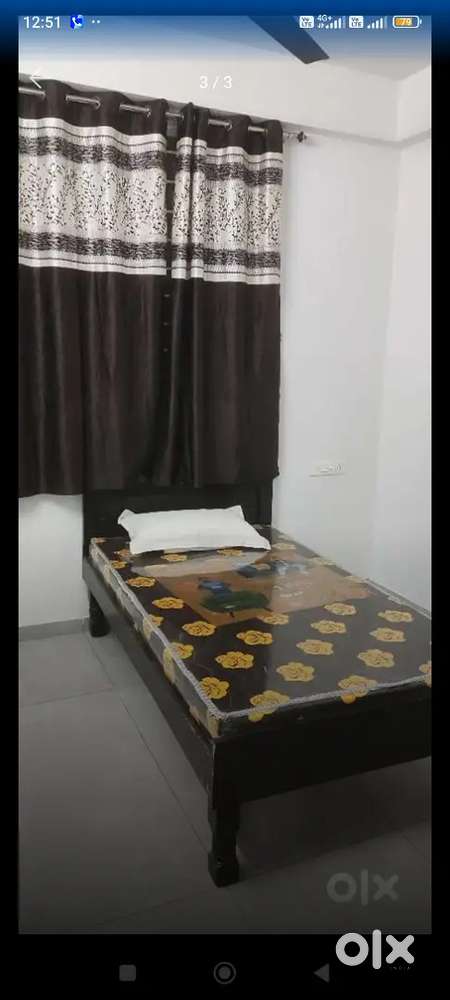 Room available for Working Women only