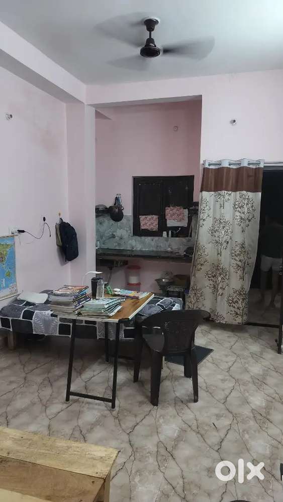 1 RK available for rent in mahanagar near kapoorthala
