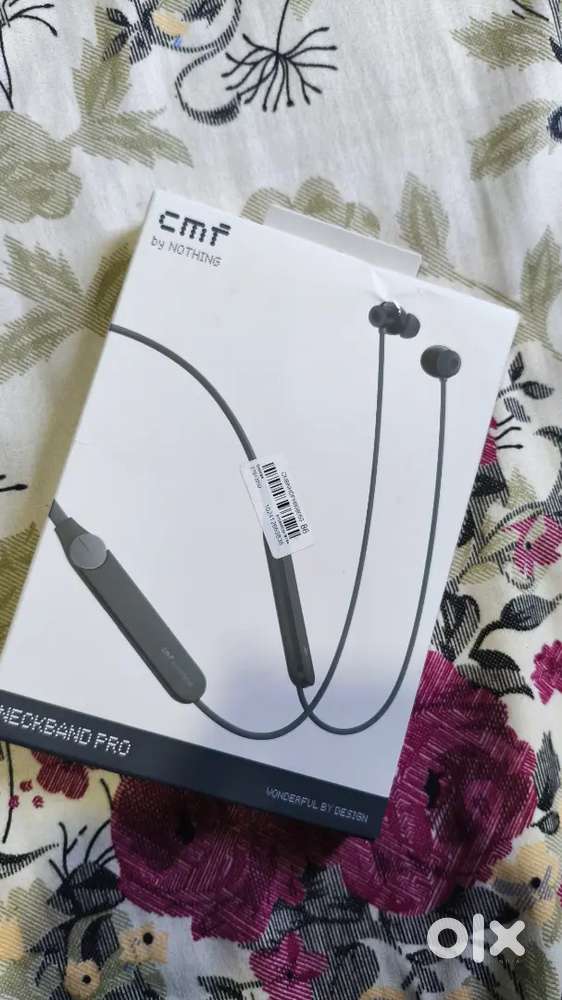 Cmf neckband pro seal packed