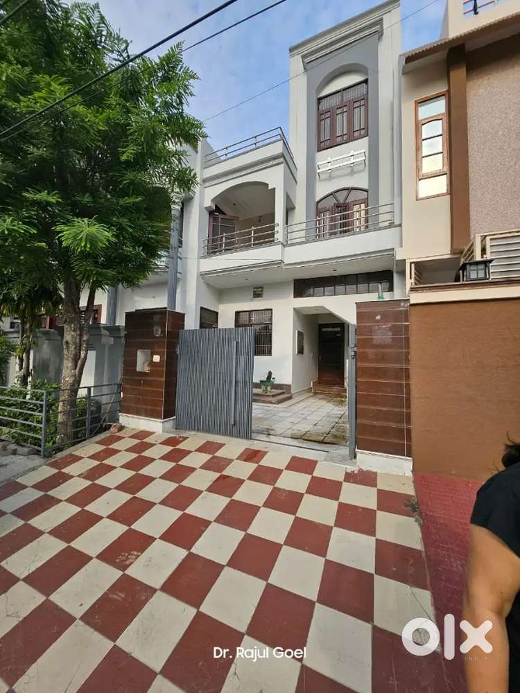 8 marla house ground floor well built modular kitchen